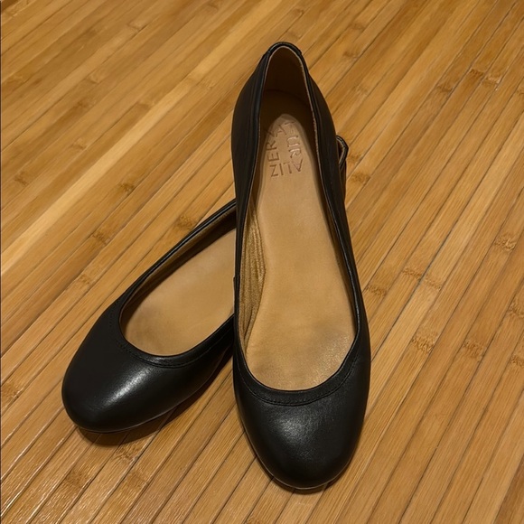 Naturalizer Maxwell Ballet Flats - Picture 1 of 4